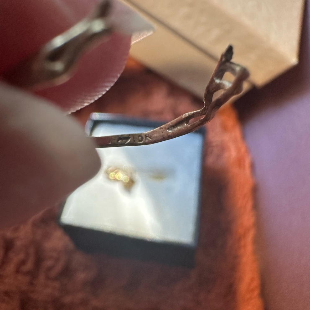 Diamond ring - Picture 3 of 3